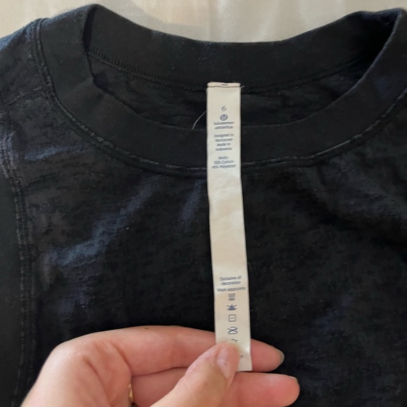 Lululemon Crop Top - Picture 3 of 3